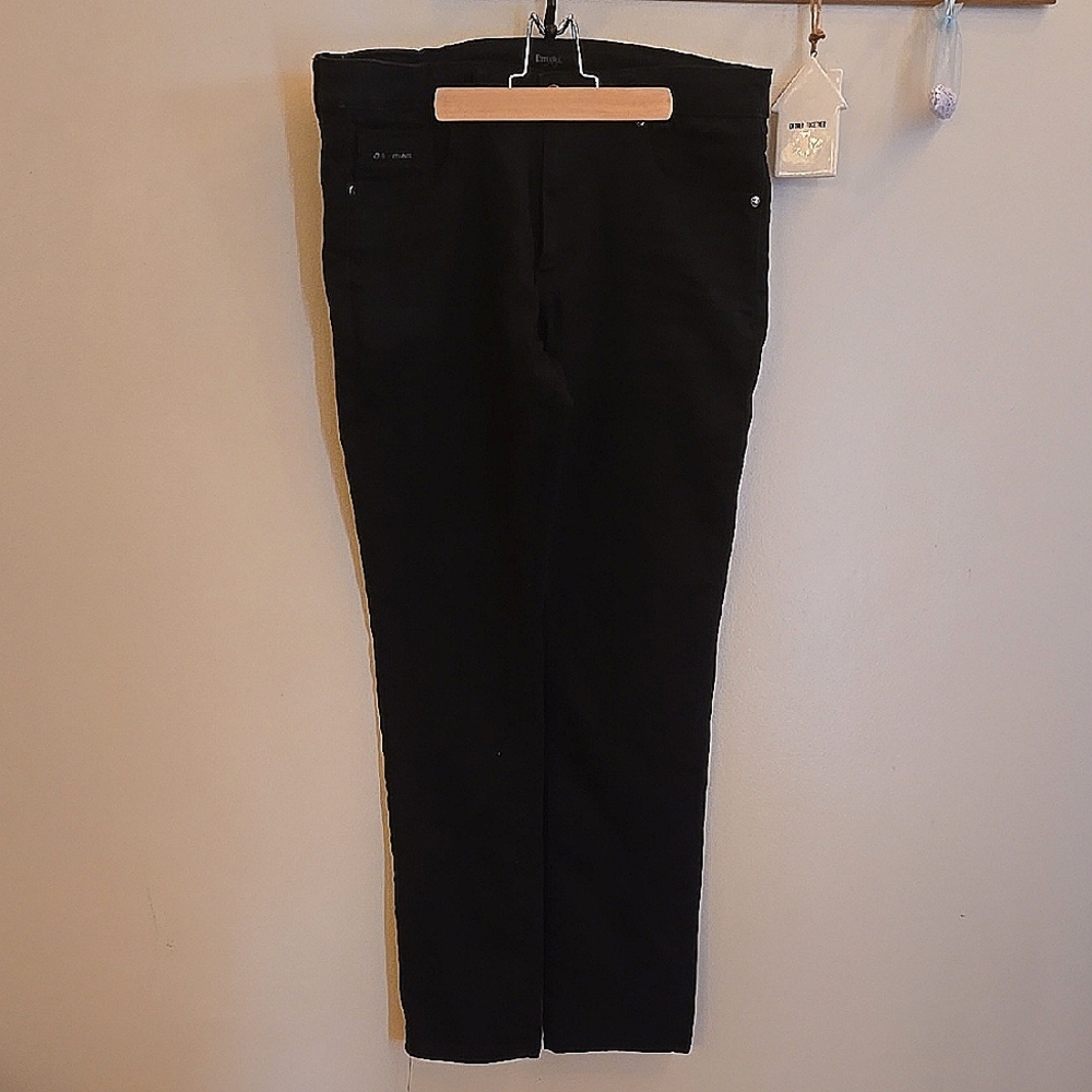 Black Slim Straight Jeans